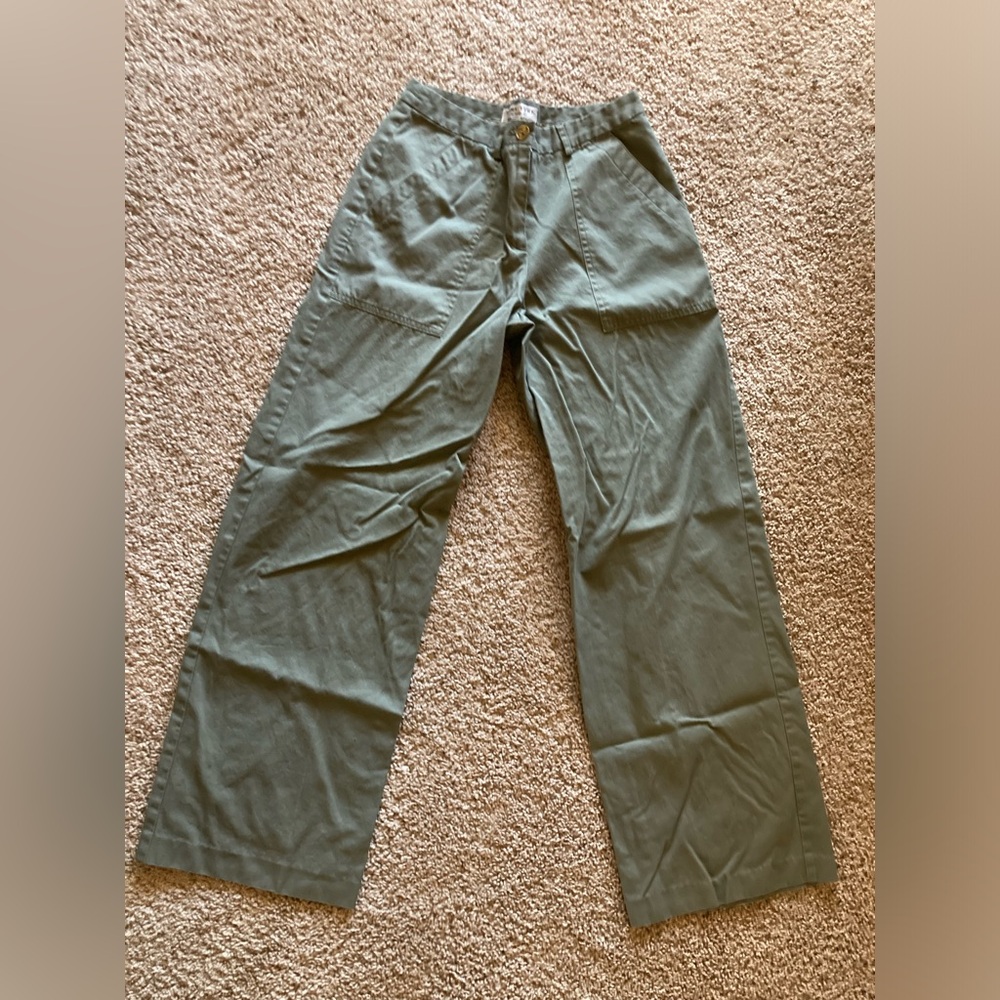 trina turk wide leg khaki green pants, EUC